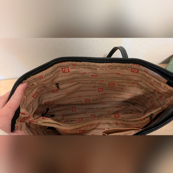 Stone Mountain Stylish Black Tote Bag - Picture 6 of 11